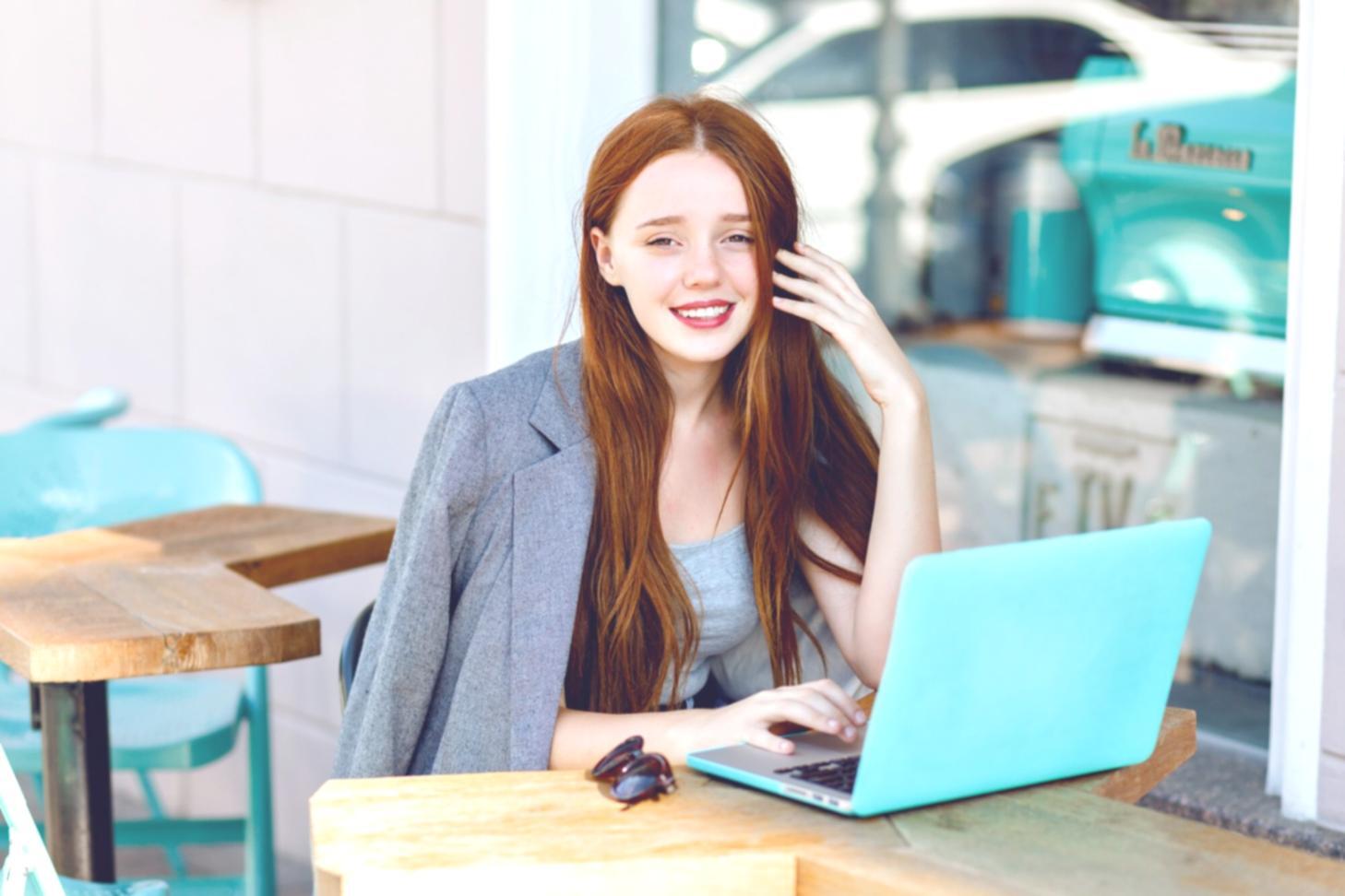 Seasonal keyword analysis and search volume trends